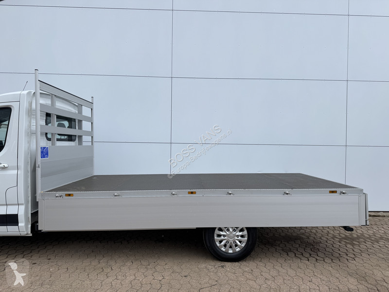 Véhicule utilitaire Maxus e 9 65kWh 204PK e 9