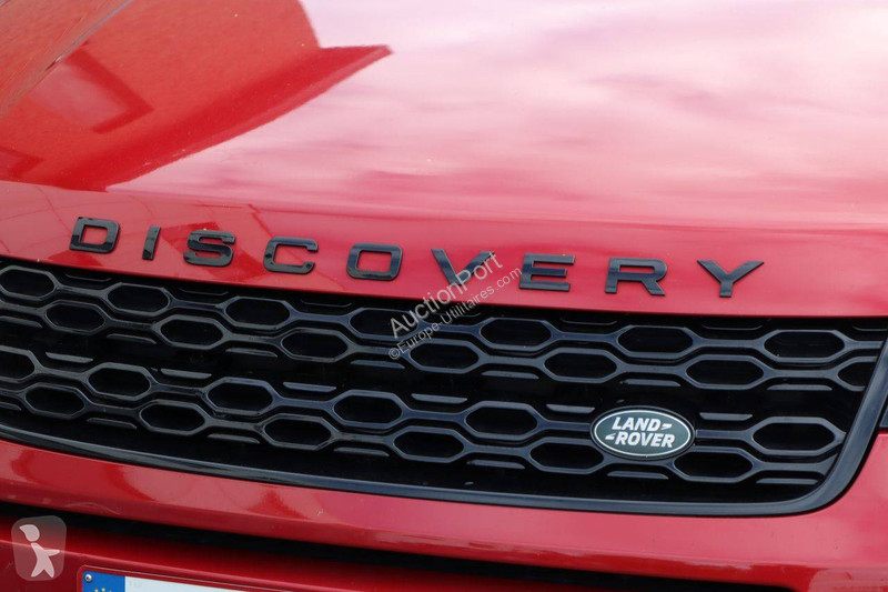 Véhicule utilitaire Land Rover D180 Sport