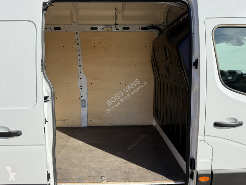 Véhicule utilitaire Renault 2.3DCi 135PK