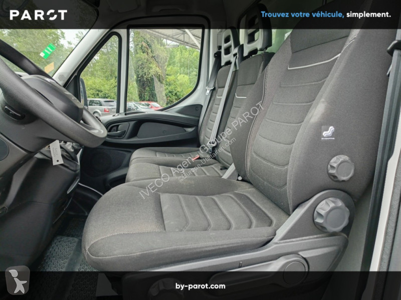 Véhicule utilitaire Iveco 35C16H3.0 empattement...
