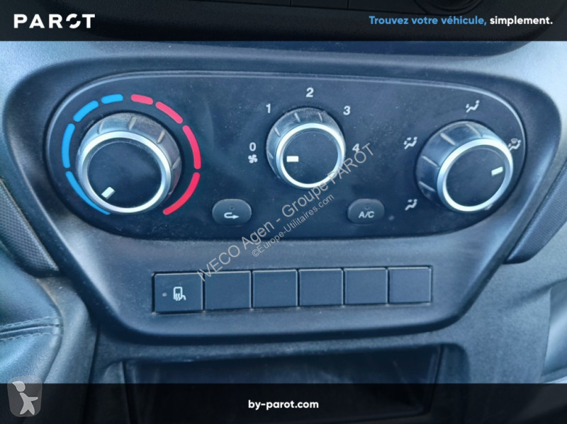 Véhicule utilitaire Iveco 35C18H empattement...