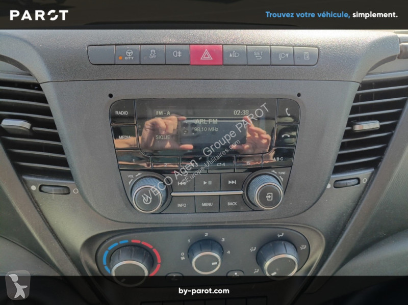 Véhicule utilitaire Iveco 35C16H3.0 empattement...