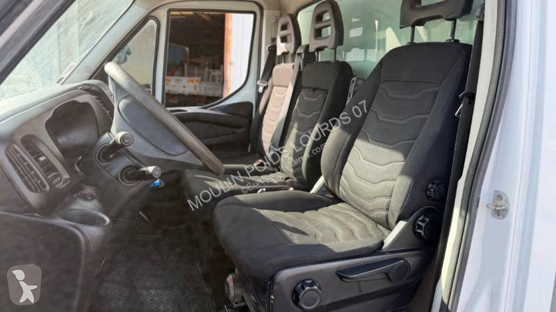 Véhicule utilitaire Iveco 35C13