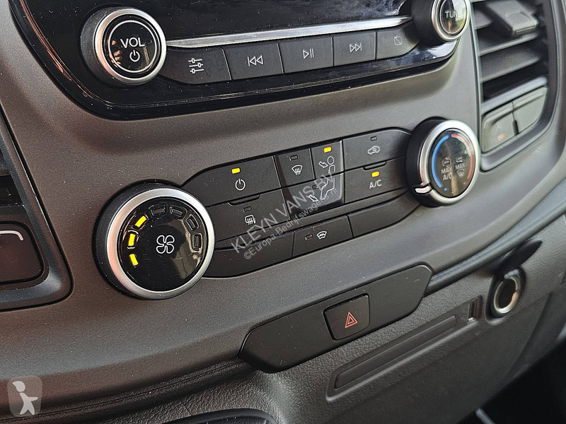 Véhicule utilitaire Ford 350 ac carplay EURO6