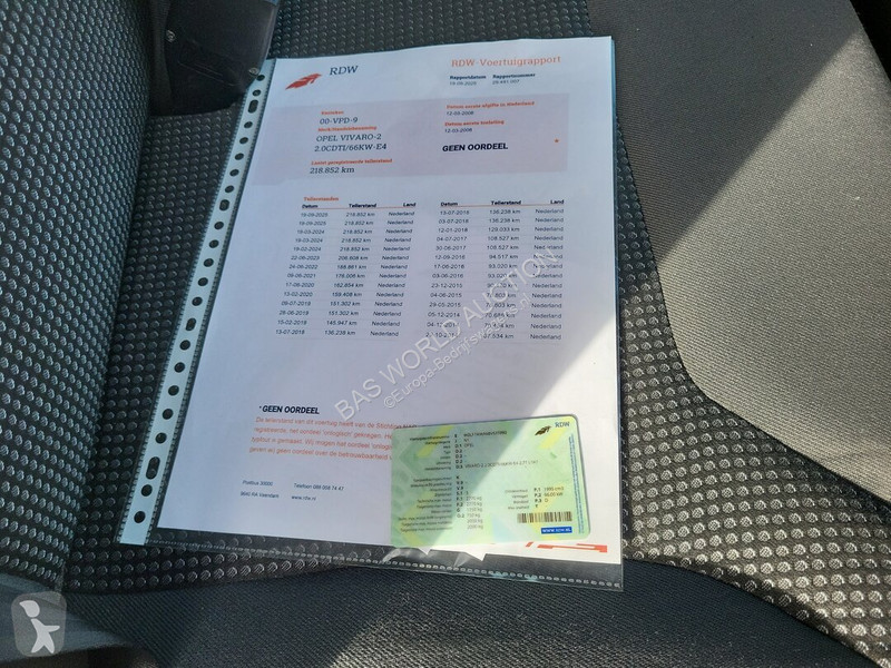 Véhicule utilitaire Opel 90PK