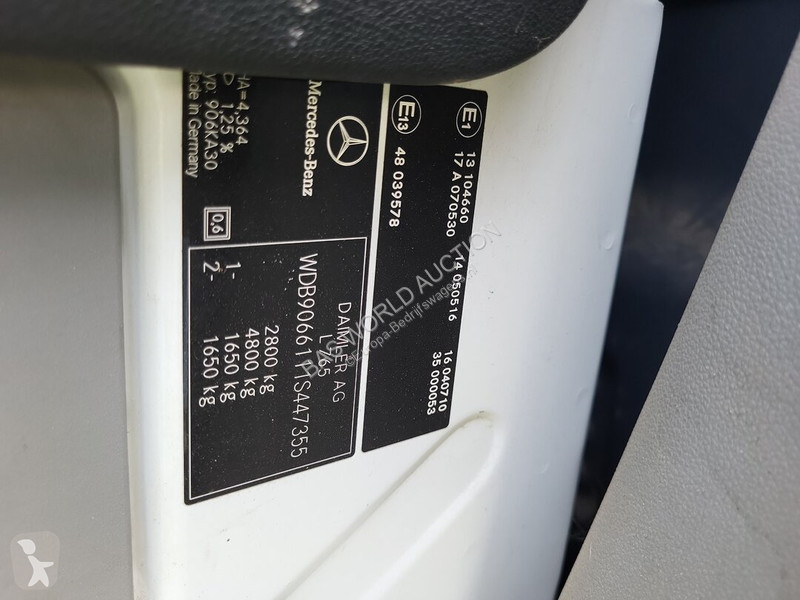 Véhicule utilitaire Mercedes 213 CDI