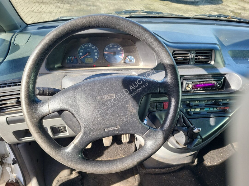 Véhicule utilitaire Fiat 69pk