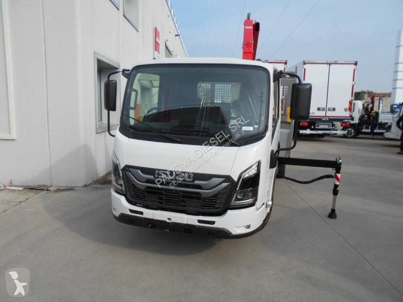 Véhicule utilitaire Isuzu