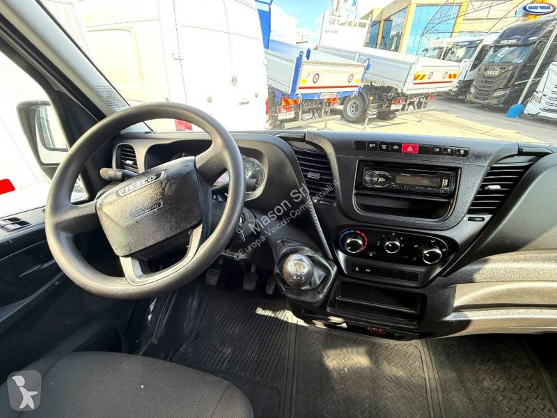 Iveco 35C11 van