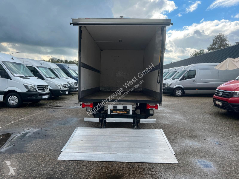 Véhicule utilitaire Iveco 35S15 Koffer...