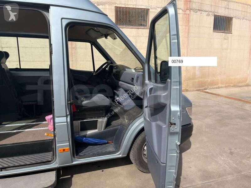 Mercedes  van