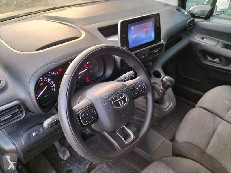 Užitkové vozidlo Toyota MEDIUM 1.5L 100CH D-4D