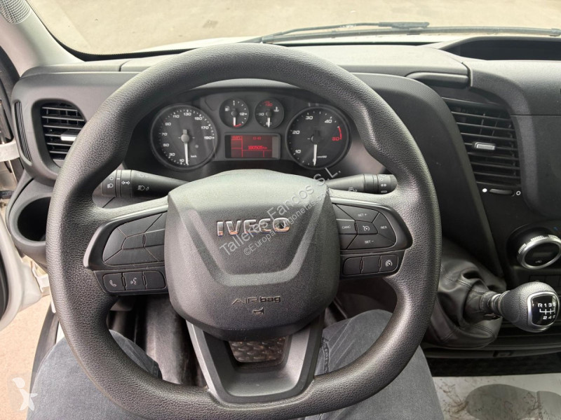 Furgoneta Iveco 35S16 V 16m3