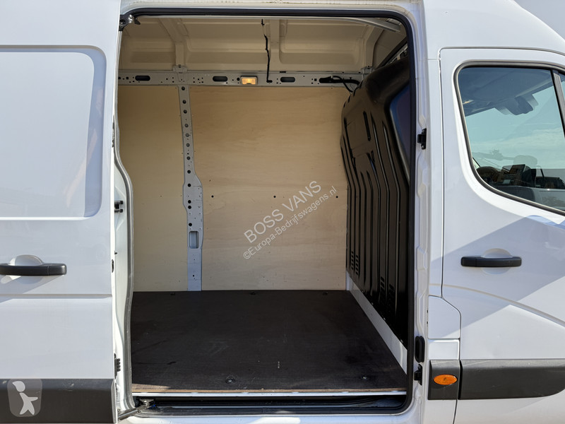 Furgoneta Renault 2.3DCi 135PK L3H3 LED Cruise...