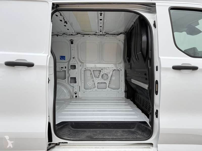 Furgoneta Ford 2.0 136PK L1 AWD LED Climate...