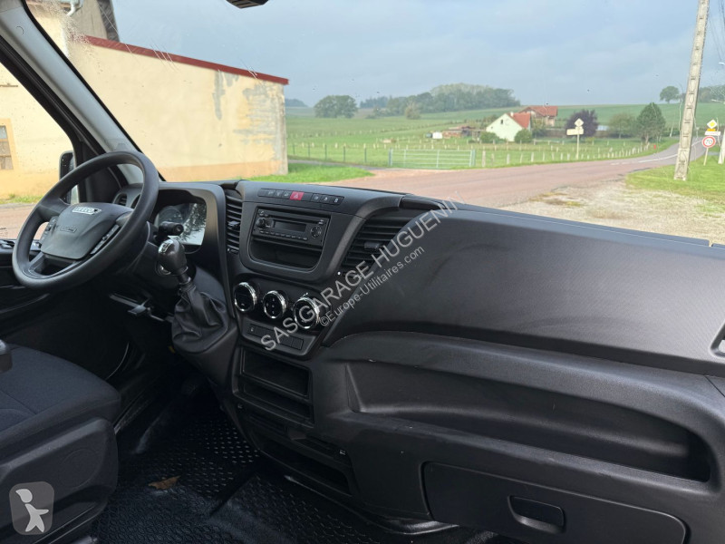 Varevogn Iveco DAILY 35C FG 35C14 BENNE...