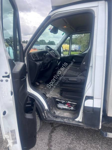 Iveco 35C16H EMP 4100 van