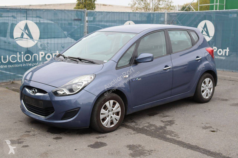 Hyundai ix20 van