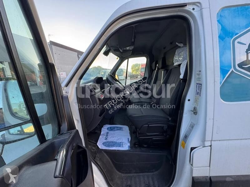 Renault MASTER 125.35 van