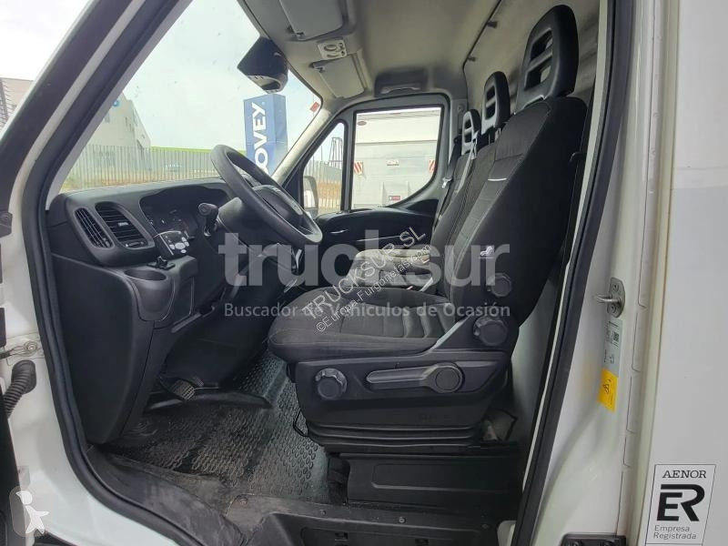 Iveco DAILY 35S14 16M3 van