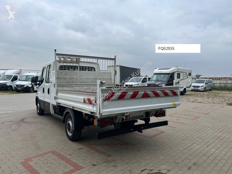 Iveco 35s18 van
