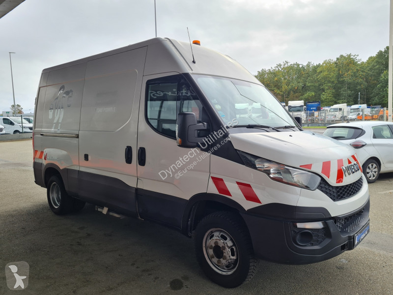 Iveco DAILY 35C FG 35C13V11 van