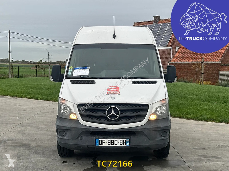 Mercedes 313 37s van