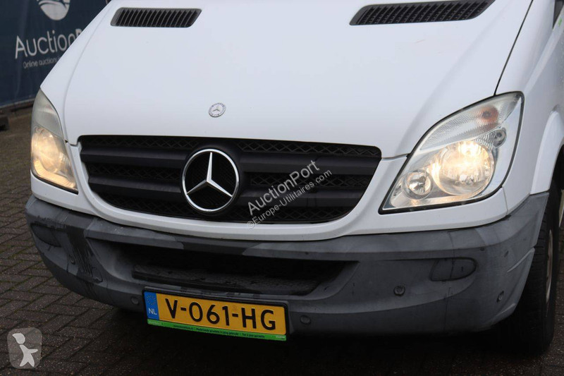 Furgoneta Mercedes