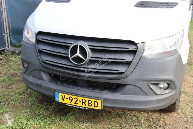Véhicule utilitaire Mercedes