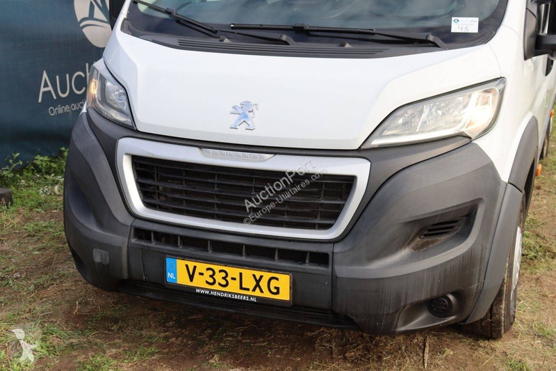 Véhicule utilitaire Peugeot