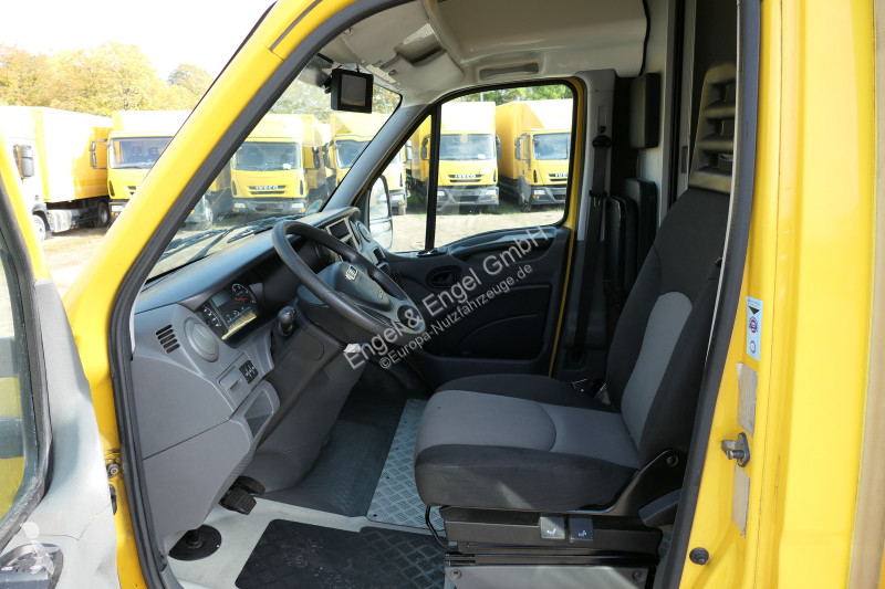 Iveco Daily 35 S11 C30C AUTOMATIK KAMERA Regale...