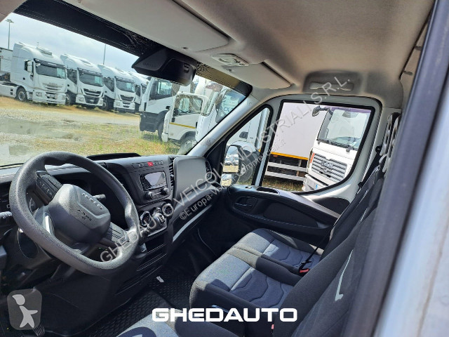 Veicolo commerciale Iveco Daily 35S16S V - 35S16V
