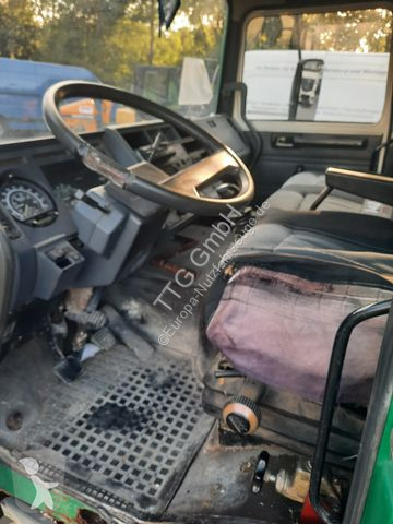 Furgoneta Renault S140