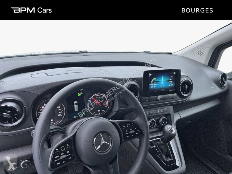 Véhicule utilitaire Mercedes e Long Pro