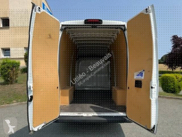 Véhicule utilitaire Peugeot