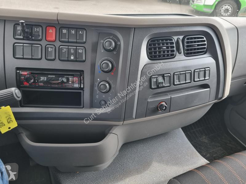 Véhicule utilitaire DAF FA  210