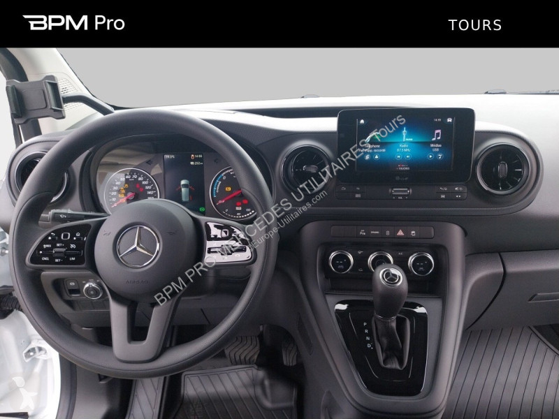 Véhicule utilitaire Mercedes e Long Pro