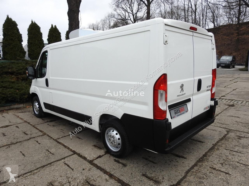 Autoutilitară Peugeot BOXER FURGON CHŁODNIA...