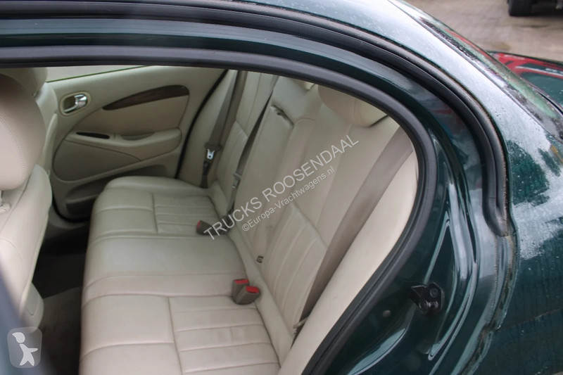 Véhicule utilitaire Jaguar 3.0 V6 EXECUTIVE...