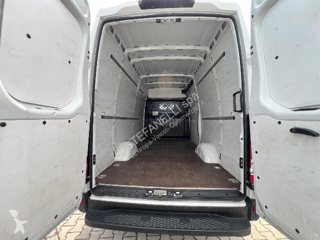 Veicolo commerciale Iveco DAILY 35S16 V