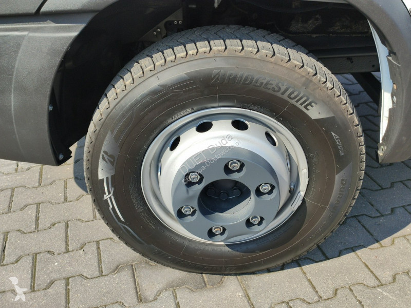 Furgoneta Iveco 70C18 V H