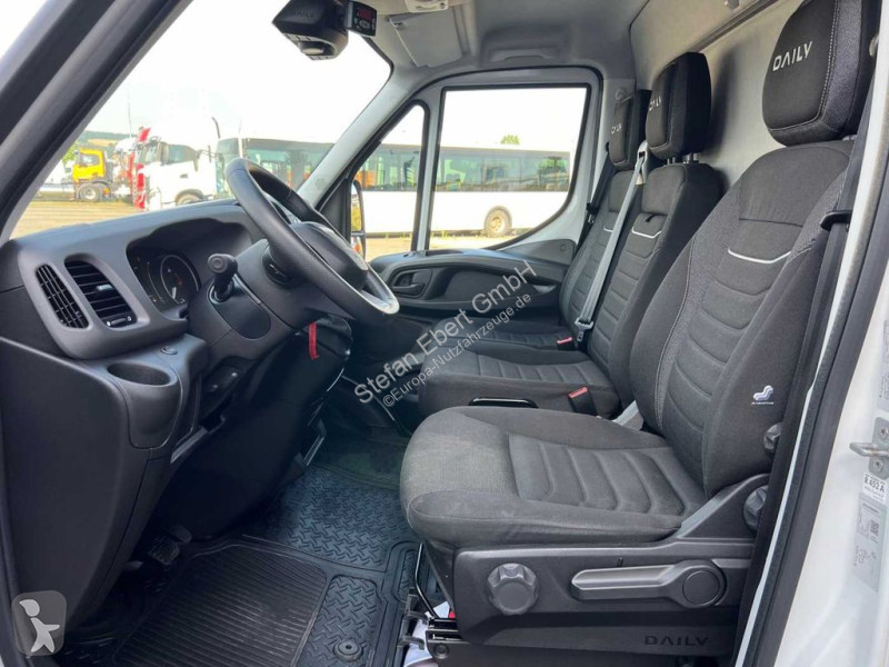 Véhicule utilitaire Iveco 35S14 A8 CNG Koffer...