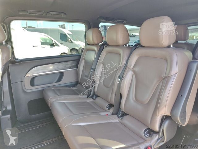 Véhicule utilitaire Mercedes sport 300 d Extralong