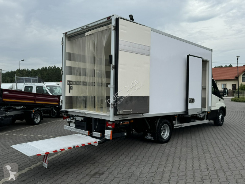 Autoutilitară Iveco 70C18 V H