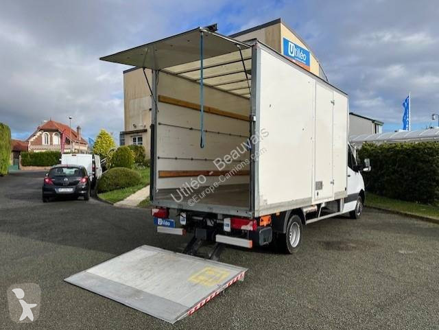 Véhicule utilitaire Mercedes