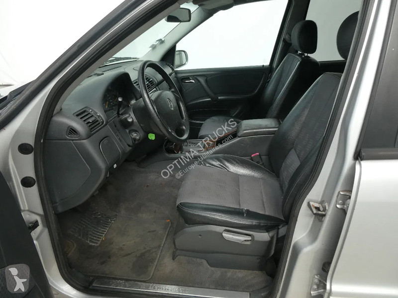 Autoutilitară Mercedes ML 270 CDI 4x4 M-lasse