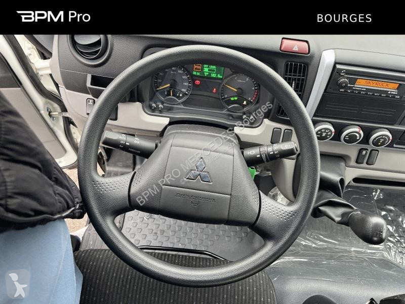 Véhicule utilitaire Fuso CCb 3C15 Empattement 28