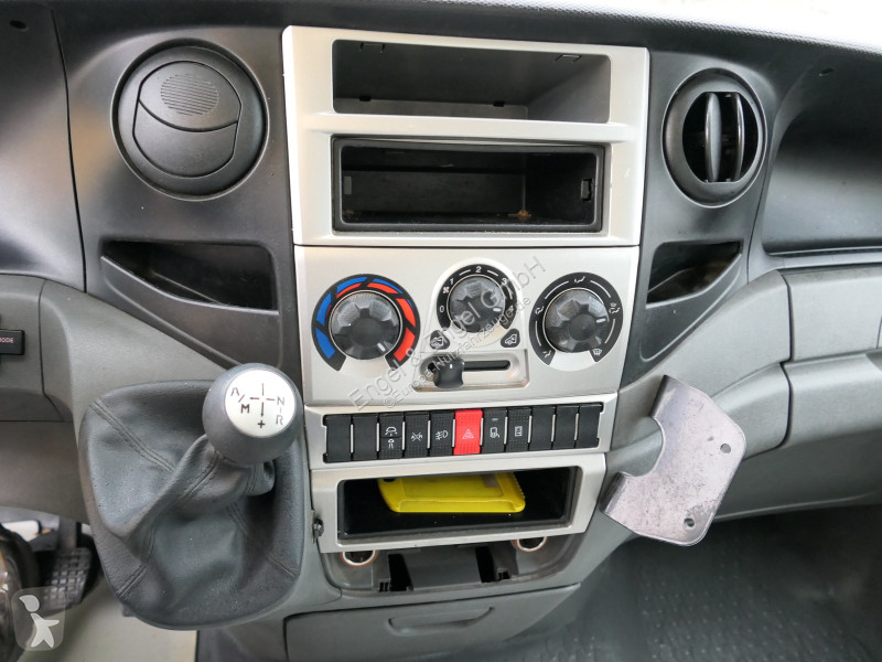Veicolo commerciale Iveco Daily 35 S11 C30C...
