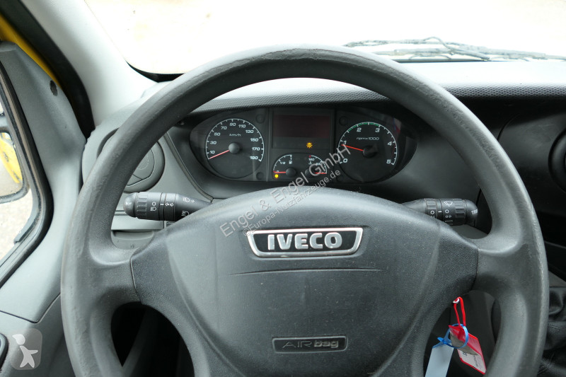 Nyttofordon Iveco Daily 35 S11 C30C AUTOMATIK...