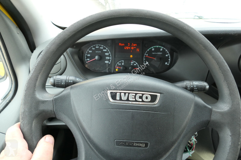Nyttofordon Iveco Daily 35 S11 C30C AUTOMATIK...